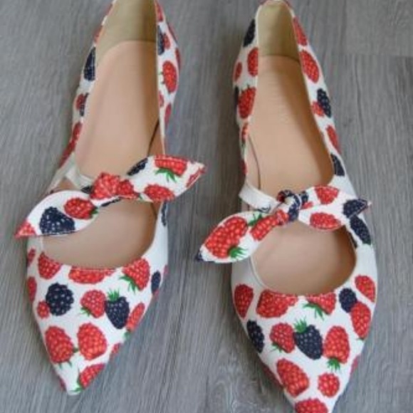 NWT J. Crew Berry-Print Tie-Front Flats - Picture 3 of 3
